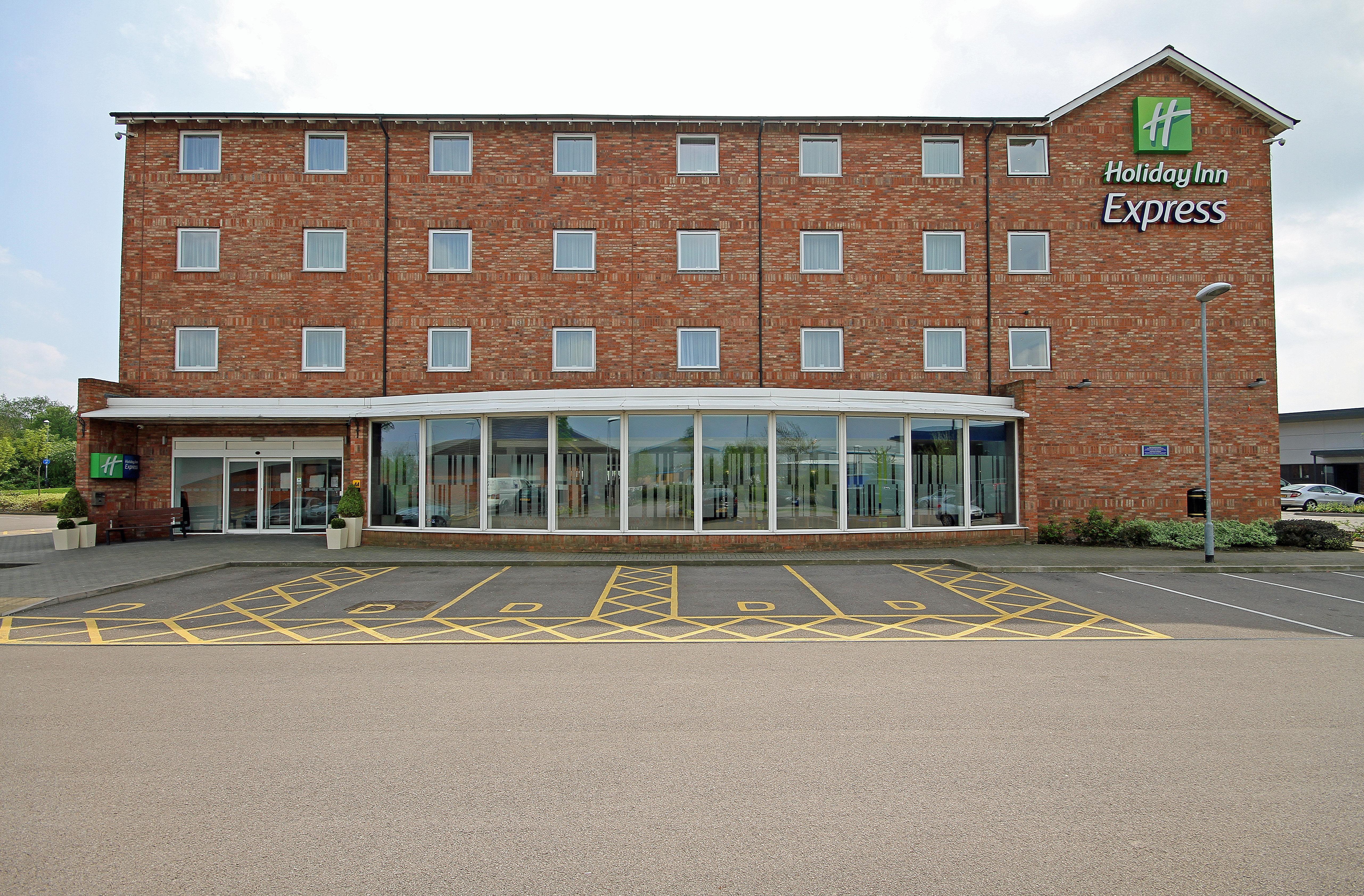 Holiday Inn Express Nuneaton By Ihg Luaran gambar