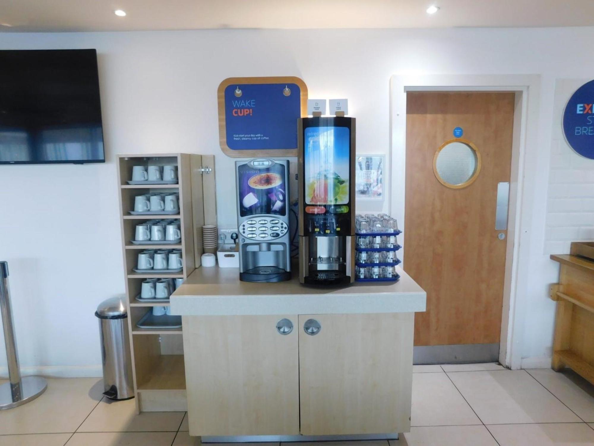 Holiday Inn Express Nuneaton By Ihg Luaran gambar