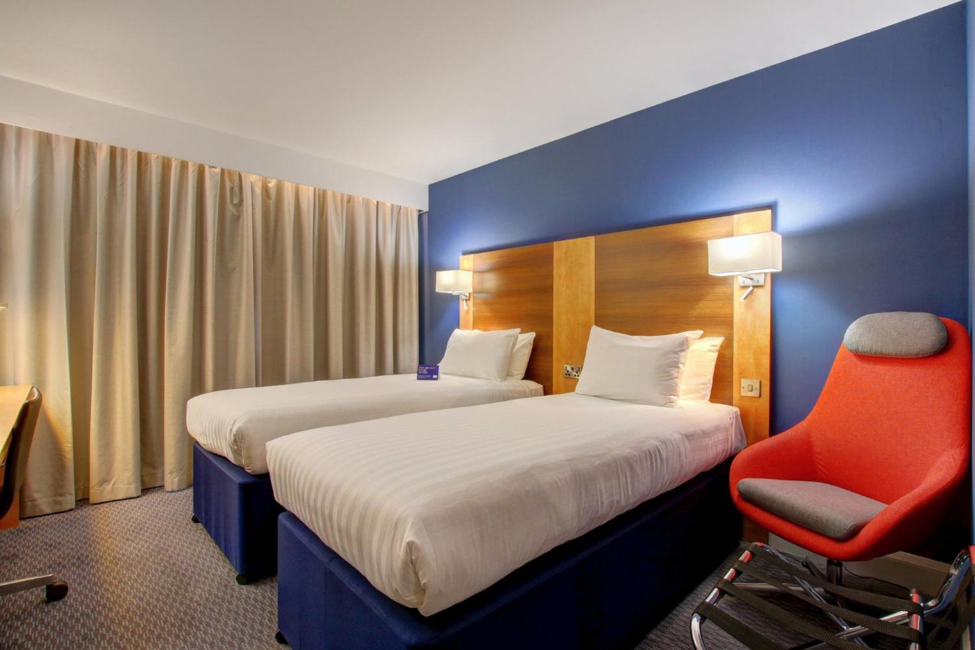 Holiday Inn Express Nuneaton By Ihg Luaran gambar